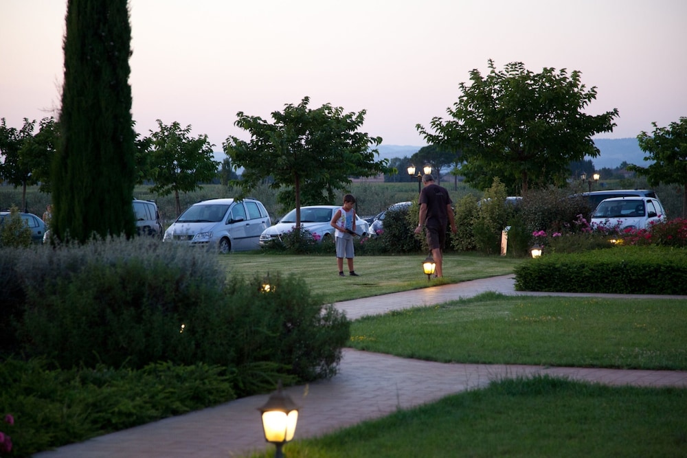 Le Rondini apt With Shared Pool view 3