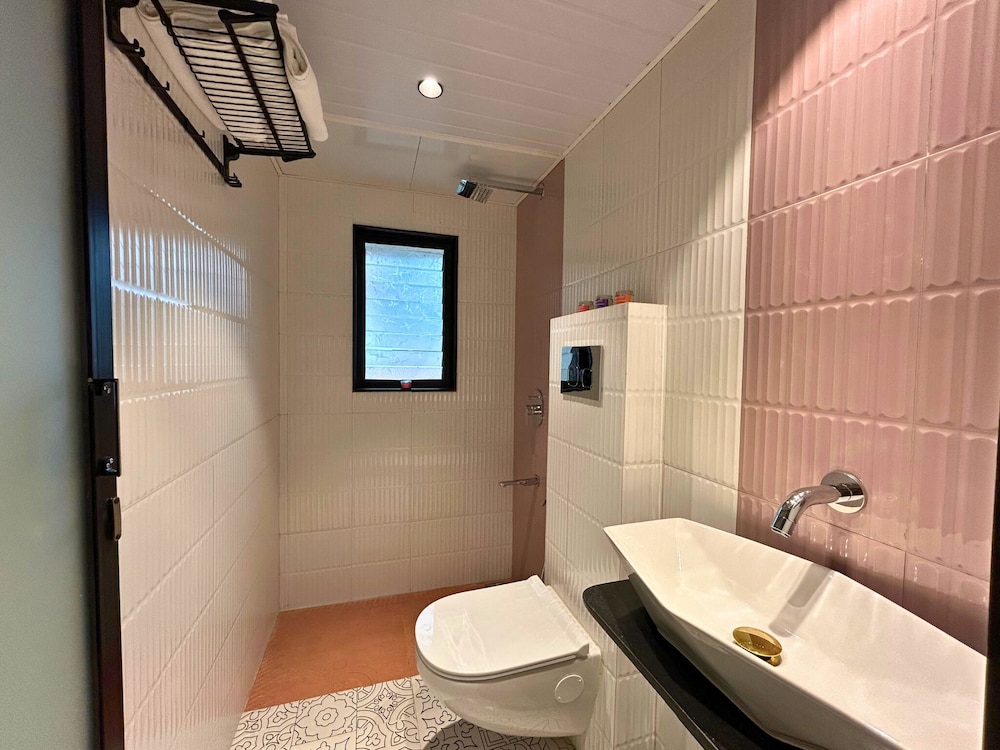 StayLeisurely Boutique suites Lonavala