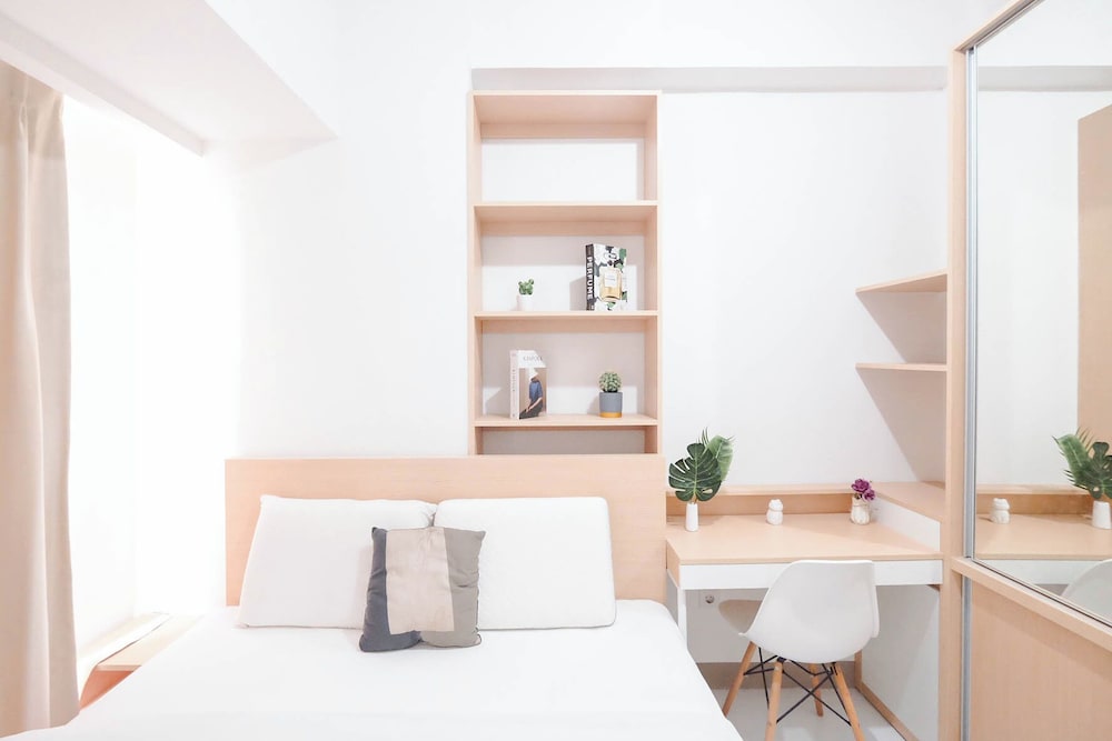 2Br (No Kitchen) Near Tokyo Hub At Tokyo Riverside Pik 2 Apartment