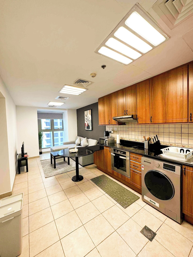 2BR Luxury Apartment Sea View