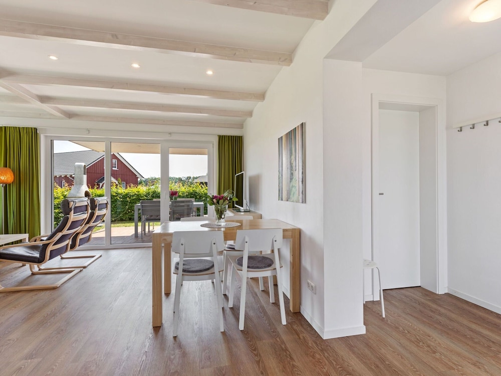 Charming Holiday Home in Zierow Near Seabeach