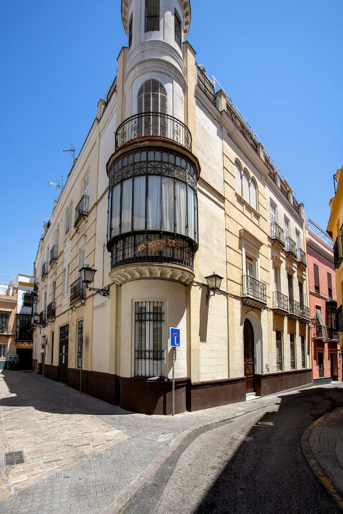 Stylish Apartment in Central Seville. Boteros