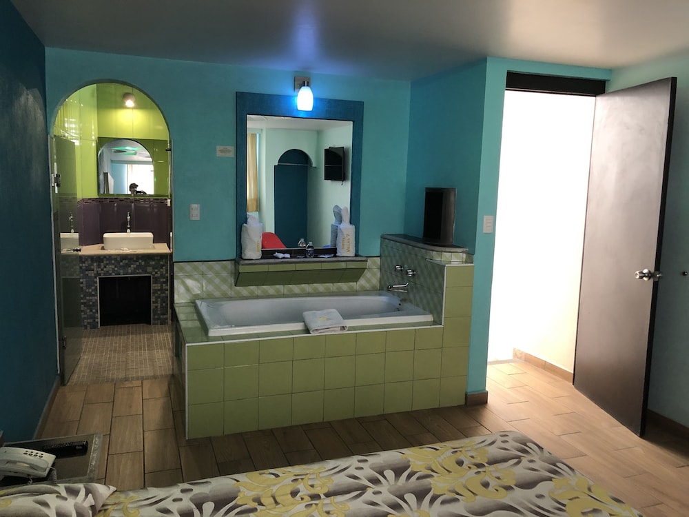 Hotel & Villas 7