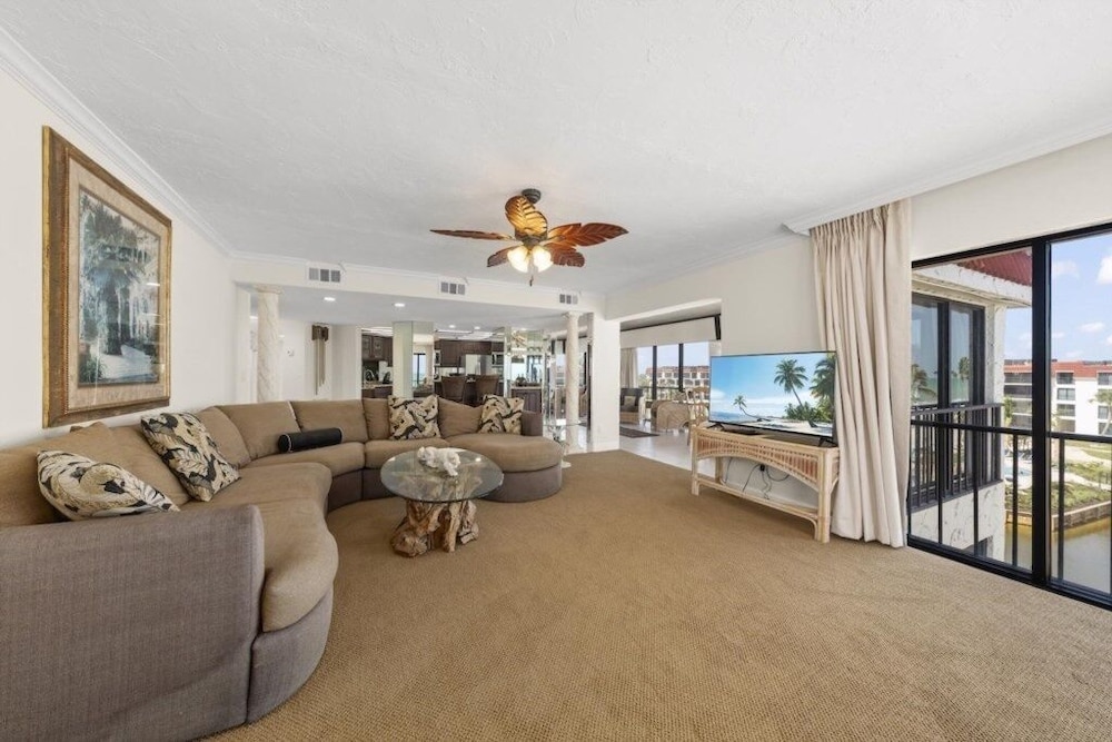 Pointe Santo A44 3 Bedroom Condo