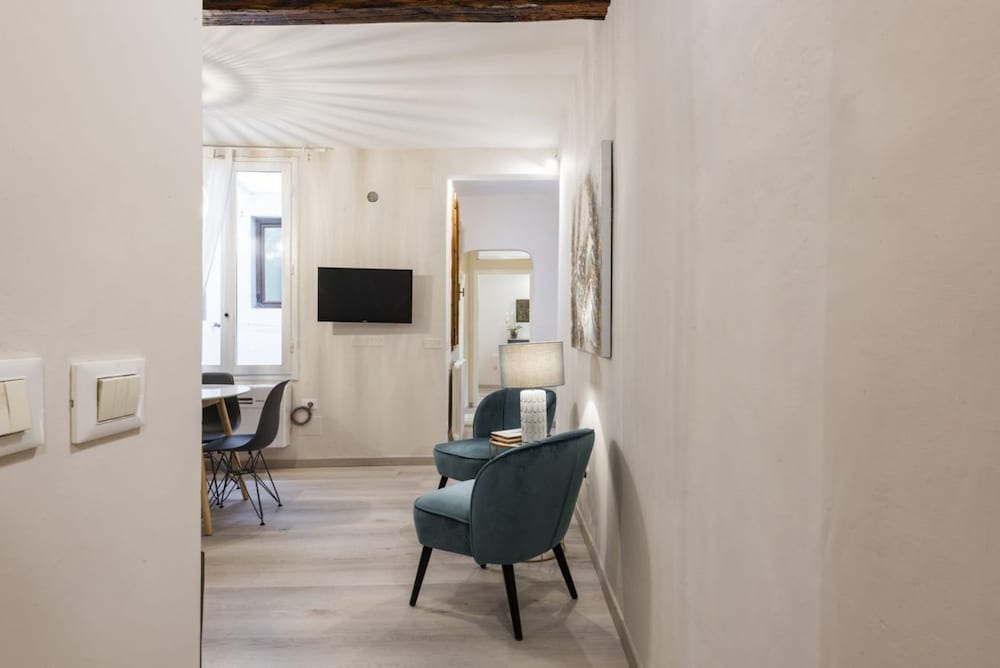 Borgo Pinti Angels