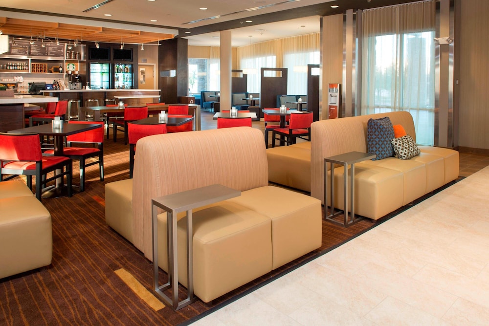 Courtyard by Marriott Dallas Midlothian-Midlothian Conf Ctr - Property Image 8