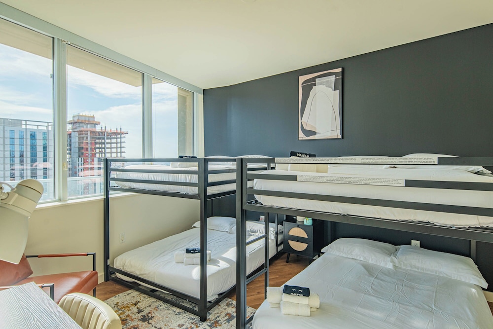 ROVE LIVING/KL - 44 Monroe