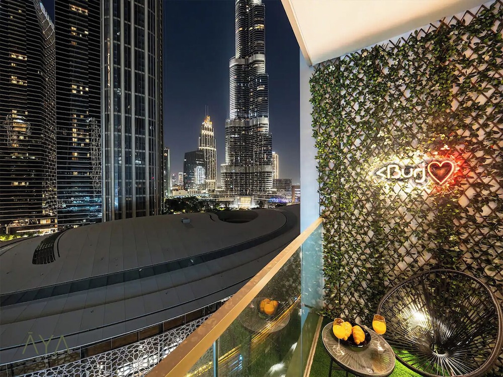 Downtown Luxe 1BR Vibes at Grande