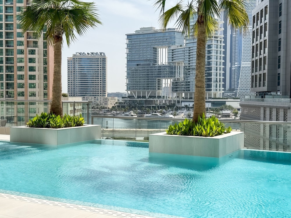 High Floor Burj Khalifa View Apartment