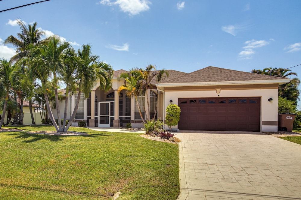 Dock & Outdoor Oasis: Waterfront Cape Coral Home