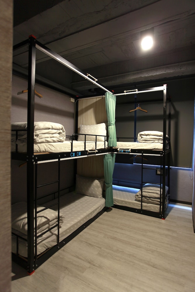 Backpackers Hostel-Ximending branch