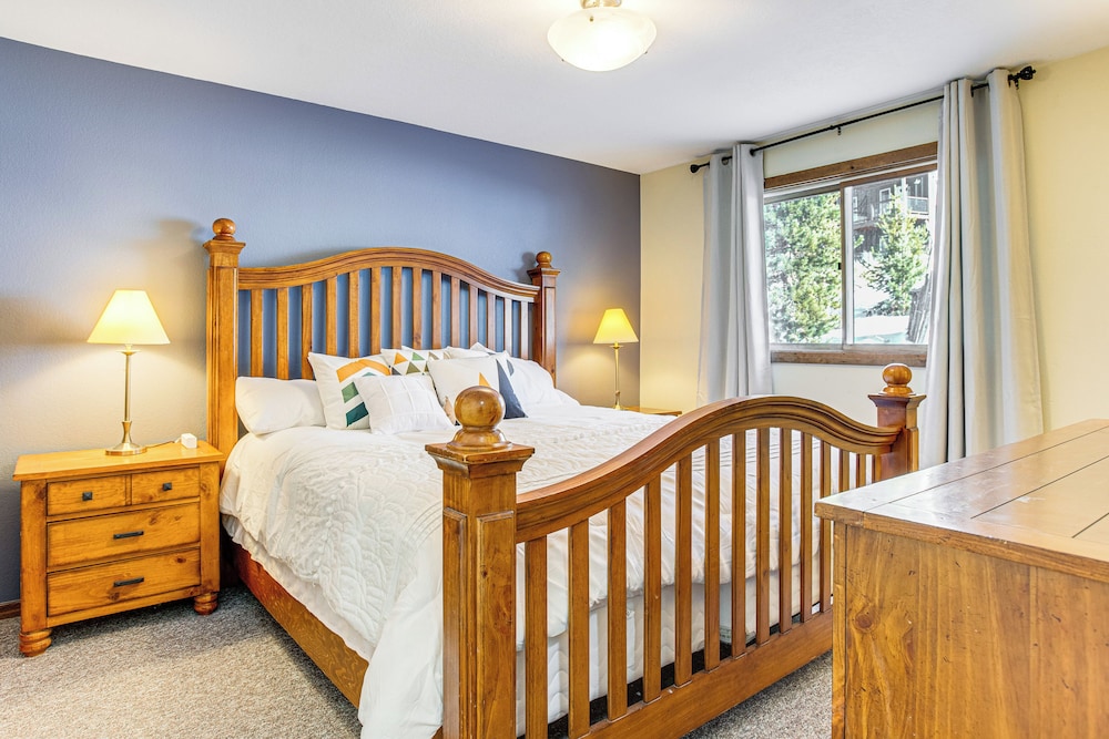 5 Mi to Winter Park Resort: Unit w/ Pool & Hot Tub