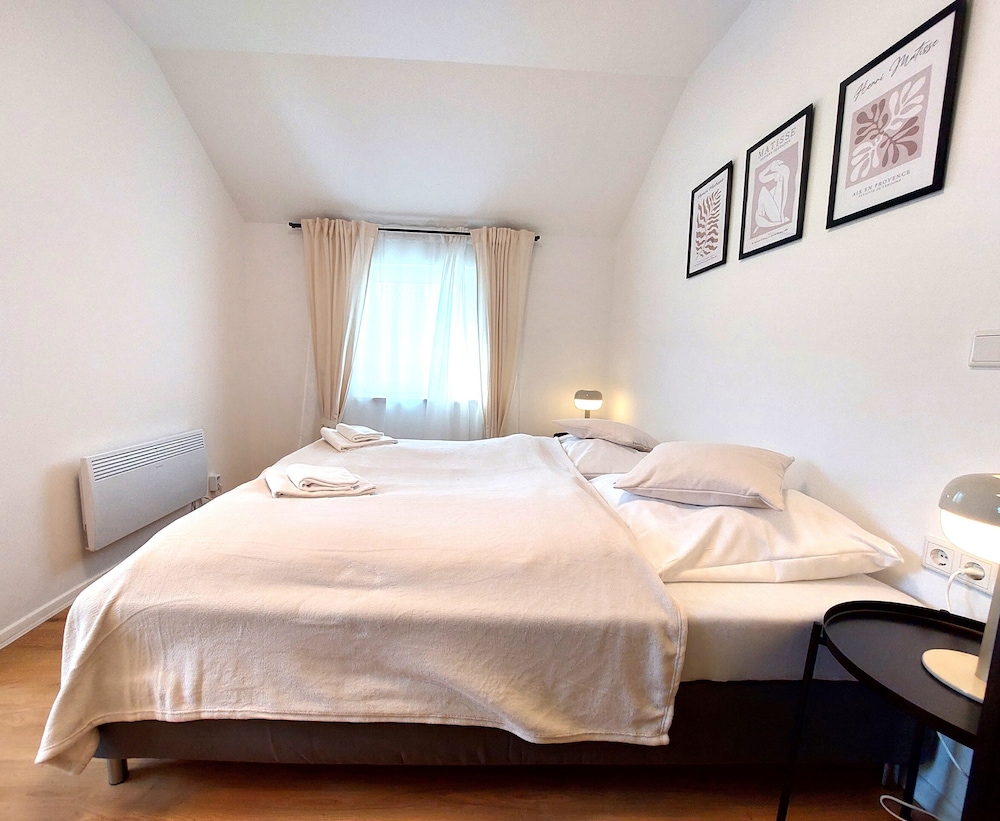Airport Messe Apartments