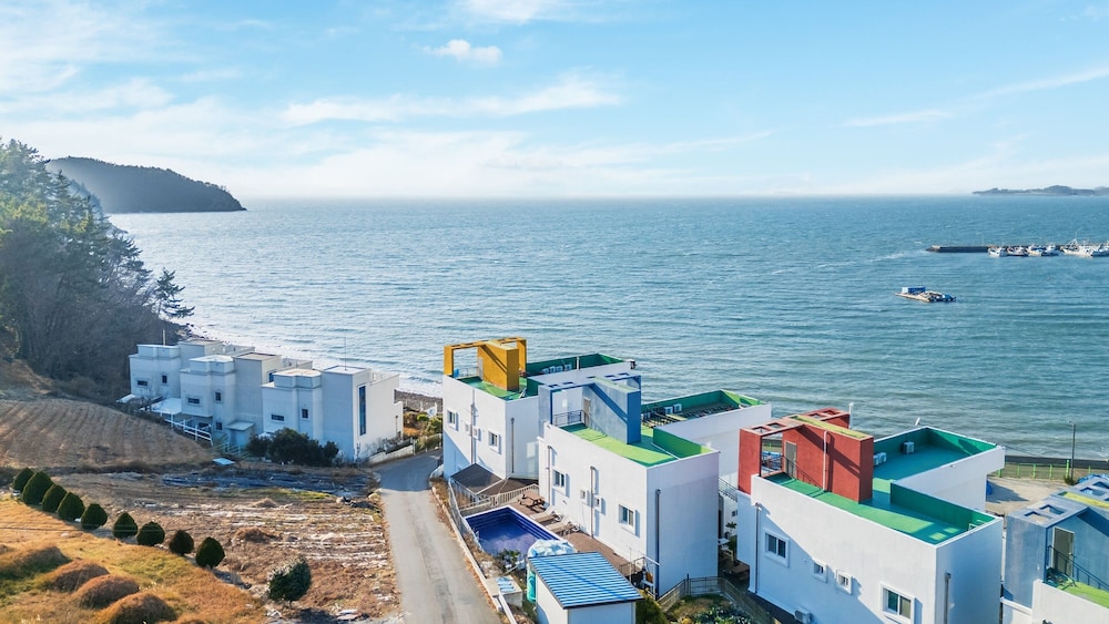 Yeosu Porrr Ocean View Pension