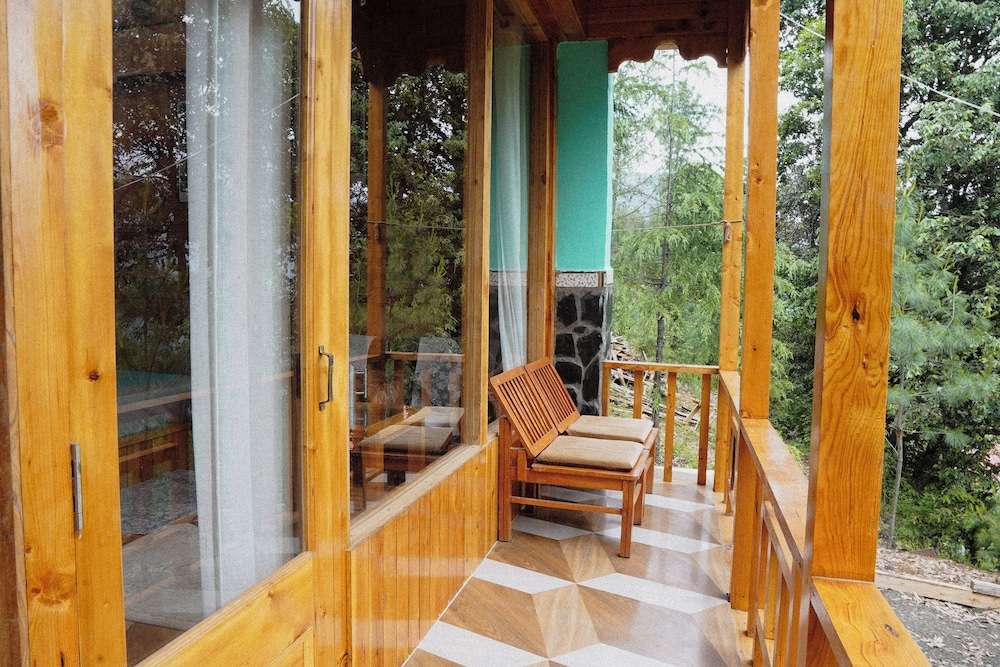 WOW Treehouse & Cottages
