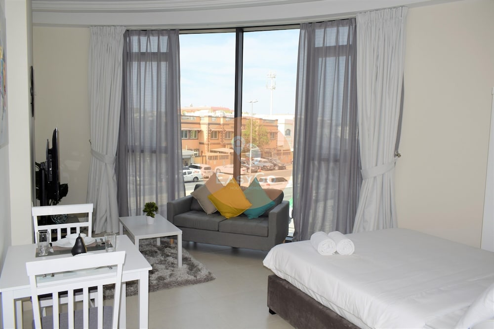 Comfy STU - Almultaqa Mirdif