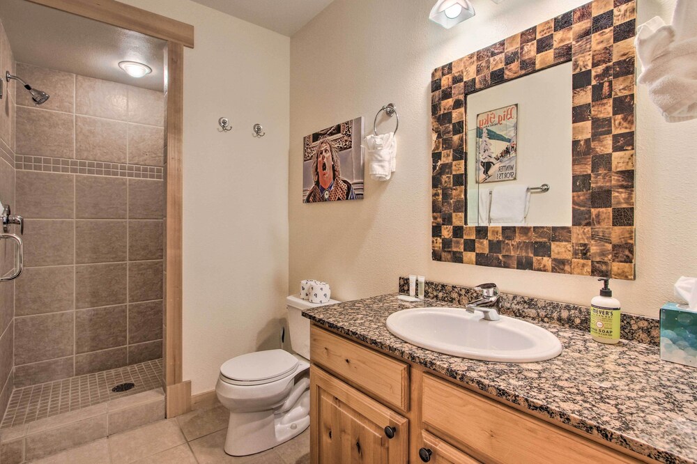 Lovely Big Sky Getaway Near Skiing & Golf! view 3