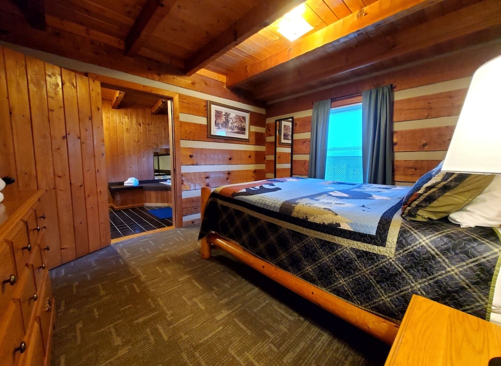 Private yet walking distance to downtown