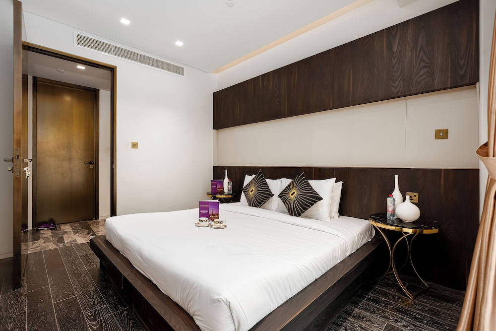 High End Luxury Stay with Full Palm Jumeirah View