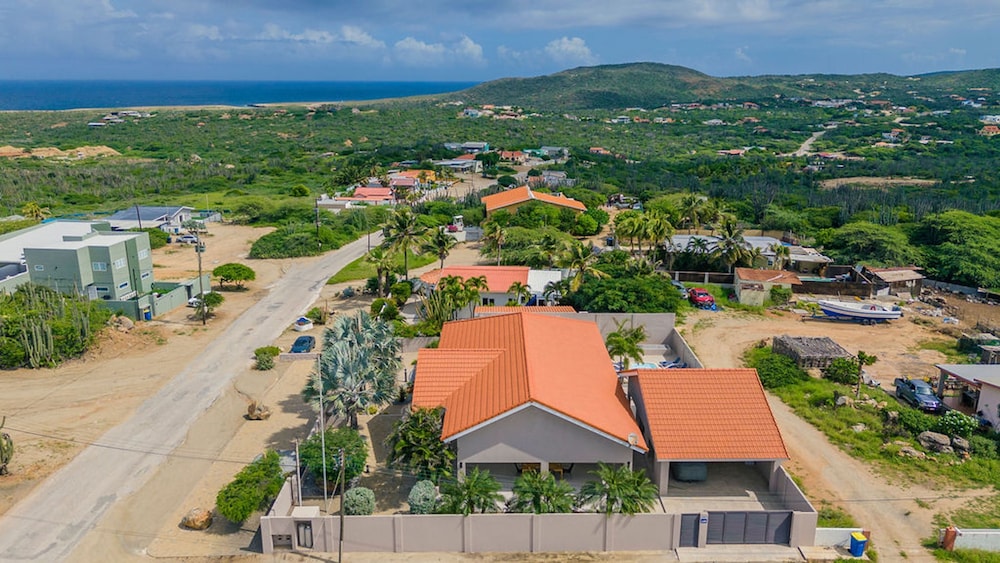 Central 4br3ba Villa w Ocean Views Private Pool