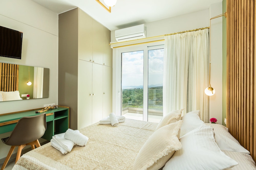 Vigla Suites photo 3