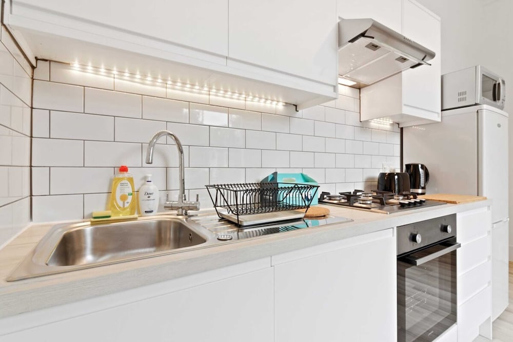 Elegant 1 Bedroom Apartment in Brixton