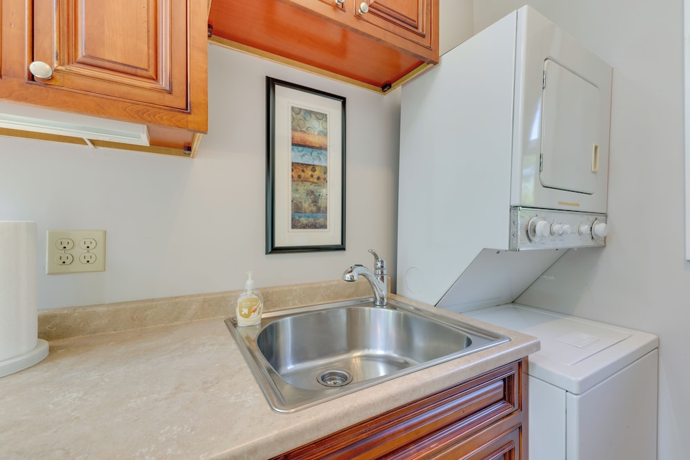 Coastal Truro Cottage - Close to Beaches & Ptown!