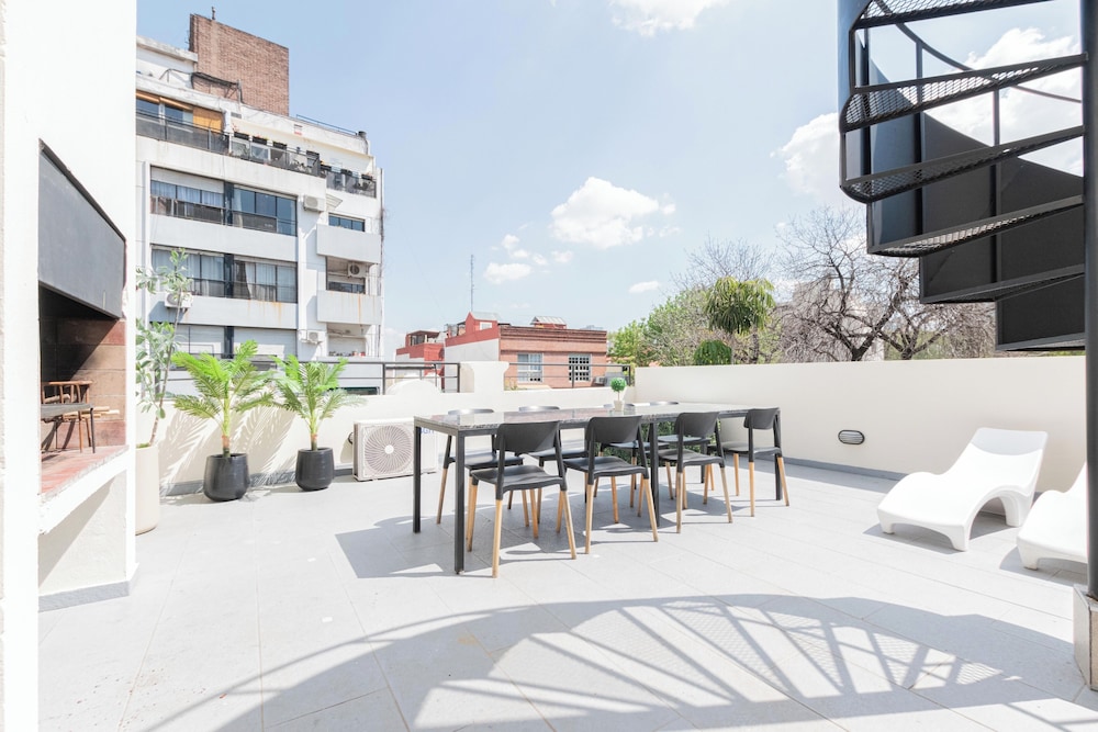 MOT + Villa Thames - Lux House Palermo Soho