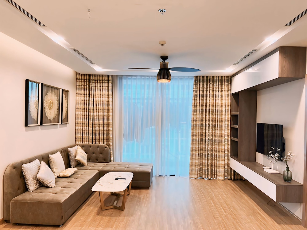 Feria Home - Vinhomes Metropolis Lieu Giai