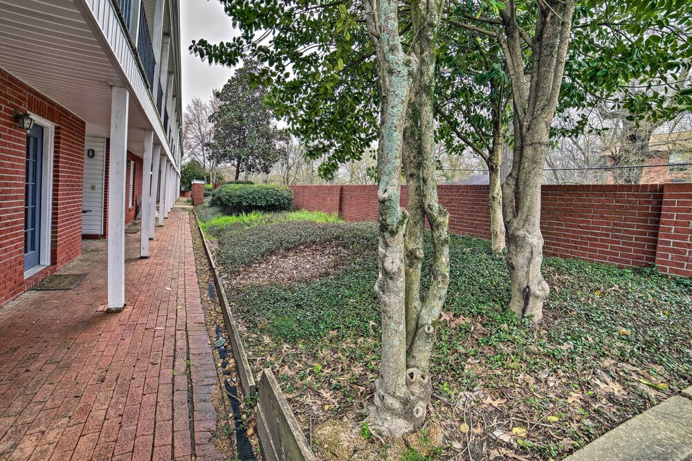 Starkville Condo ~1 Mi to Mississippi State!