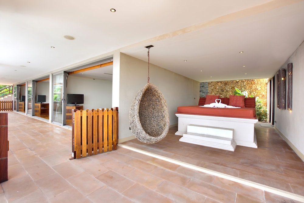 Grand Vista view 3