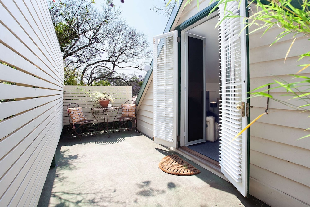 Woolwich Studio Bliss, Private Oasis by the Water