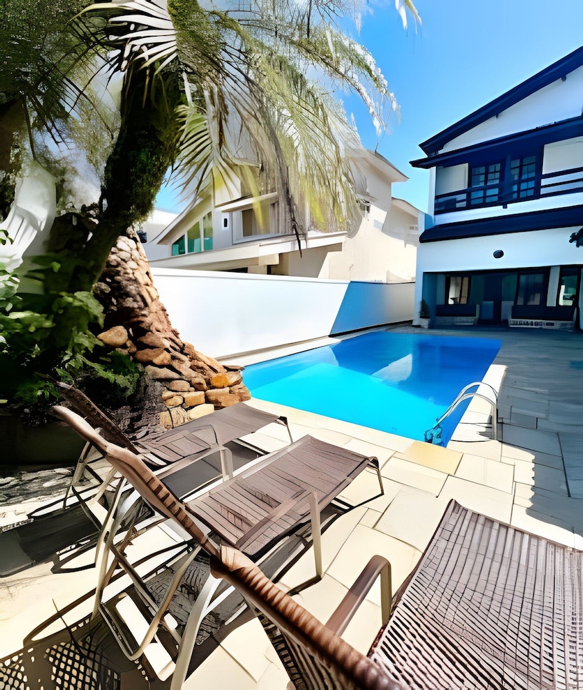 Casa com piscina em Acapulco Guarujá SP3