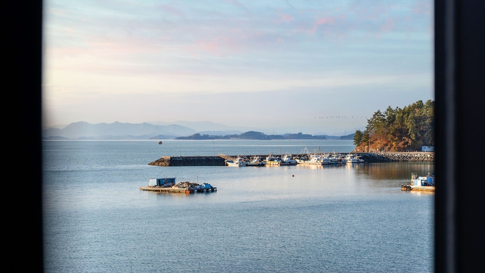 Yeosu Arungeorida Ocean View Pension