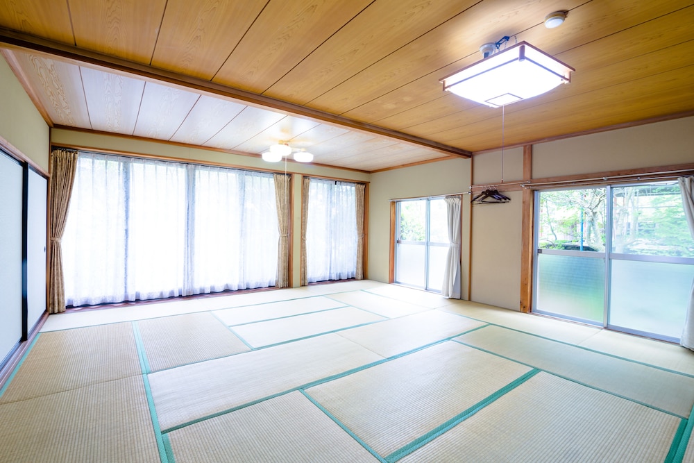 Minshuku Tsukimiya