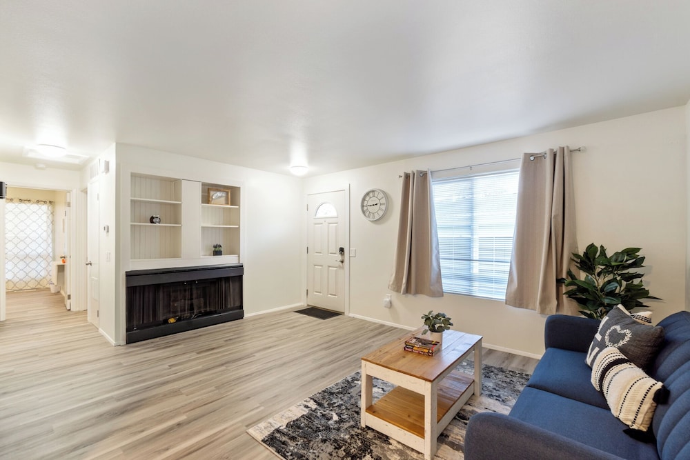 Central Bellevue Guesthouse, photo 45