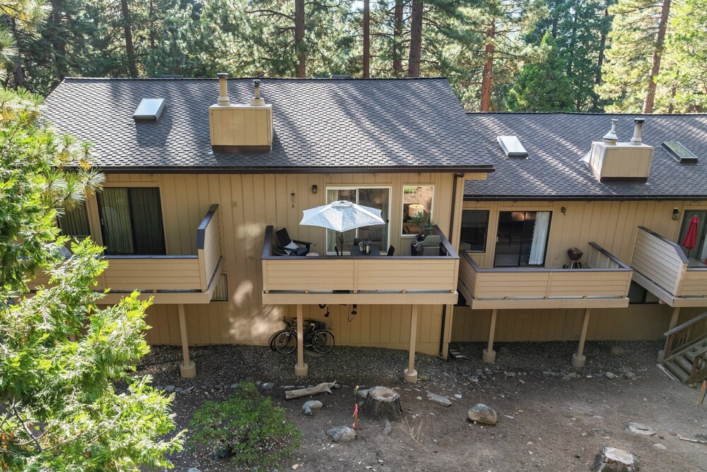 Tahoe Dreamin by Avantstay Central Location