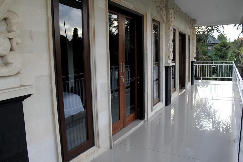 Hanaka Riverside Ubud