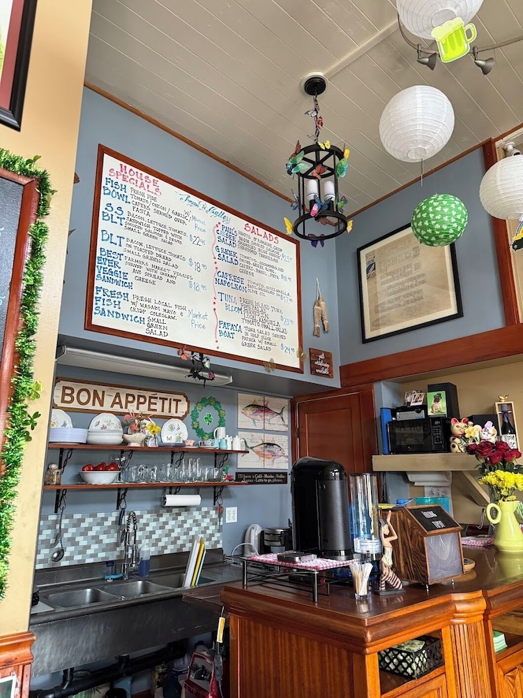 Hilo Town Inn