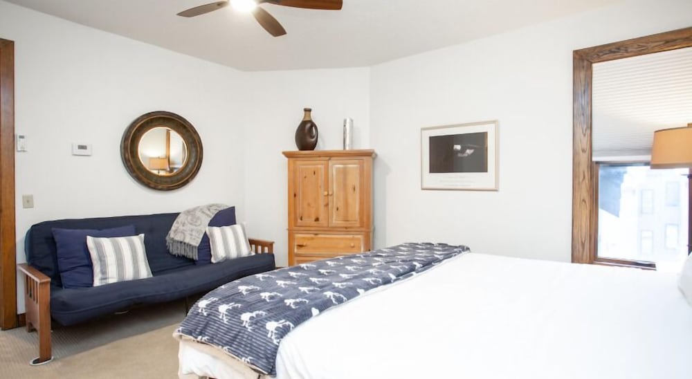Pinnacle at Deer Valley Resort - Four Bedroom Condo with Hot Tub #1263 4 Condo