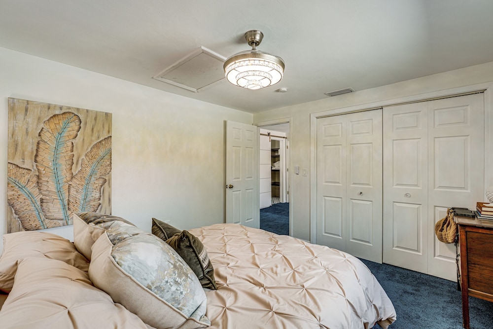 Gulf Coast Luxury! Quiet Home 4 Mi to Sponge Docks