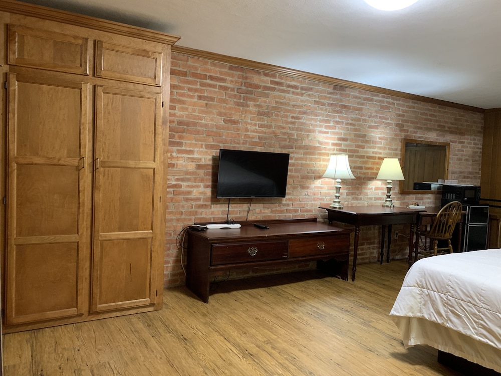 Lincoln Lodge