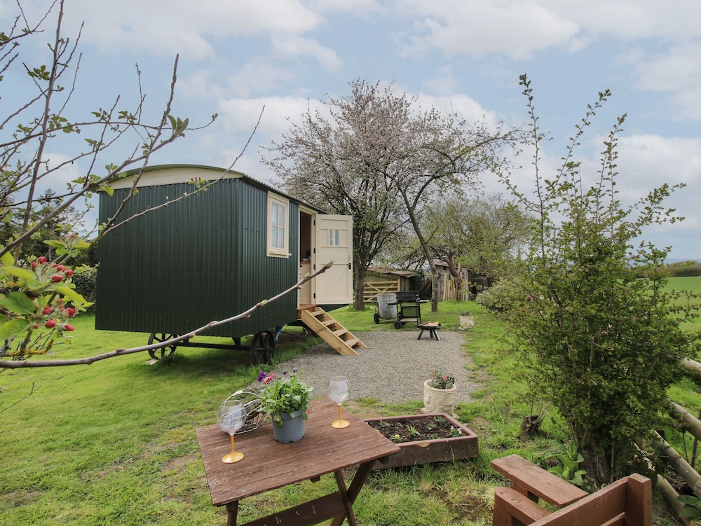 Le Petite Pound House