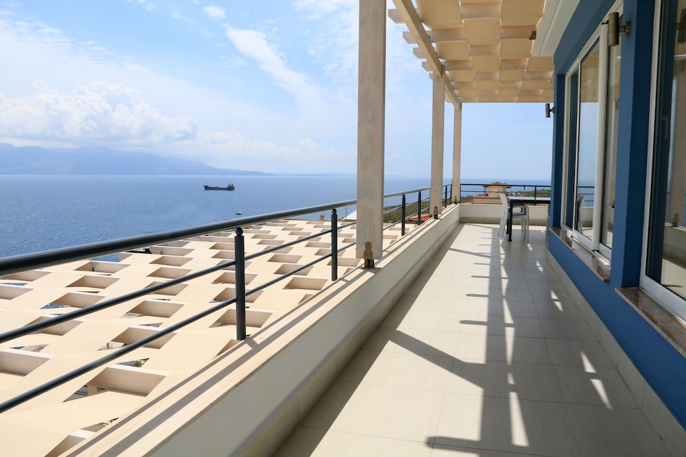 Blue Residence