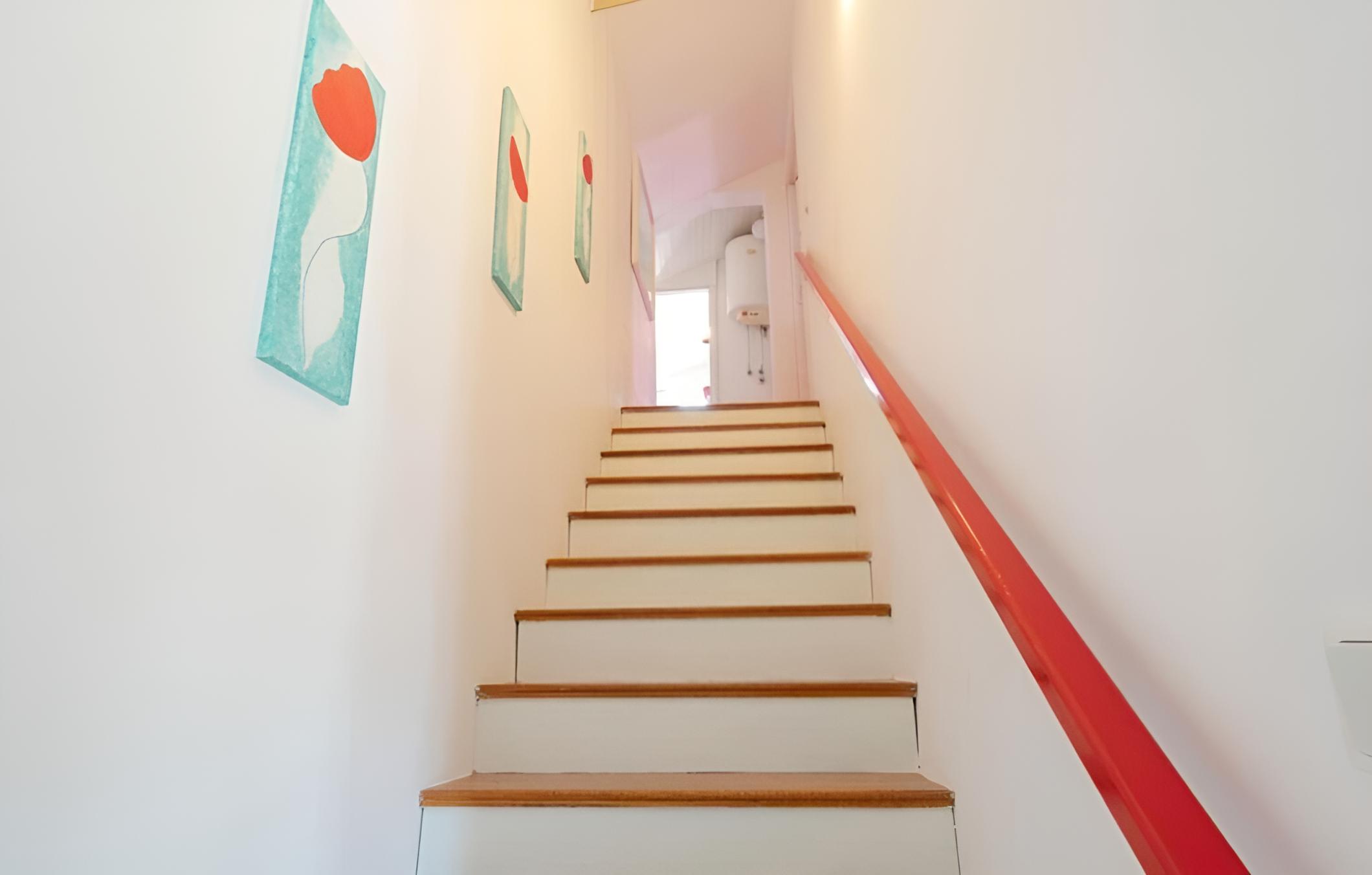 Katy - Free Private Parking and Garden - H view 2