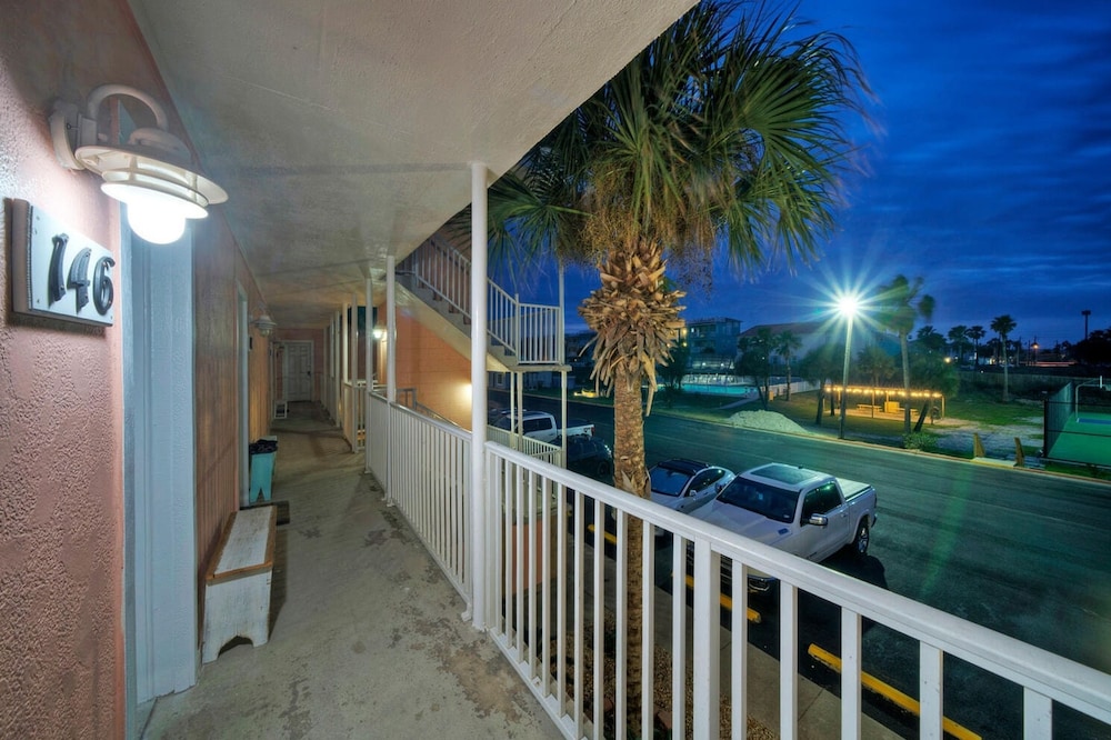 Summer Love by Avantstay Ocean View Pickleball