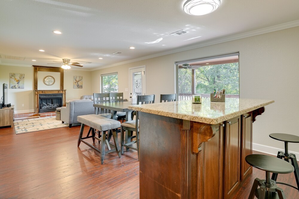 Cozy East Texas Retreat Near Lake O the Pines! - Property Image 11