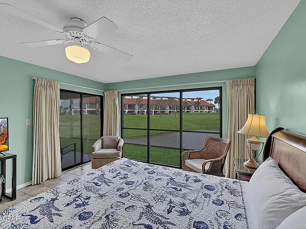 Edgewater Golf Villa 3101