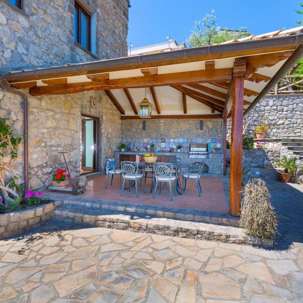 Villa Ambra in Massa Lubrense view 5