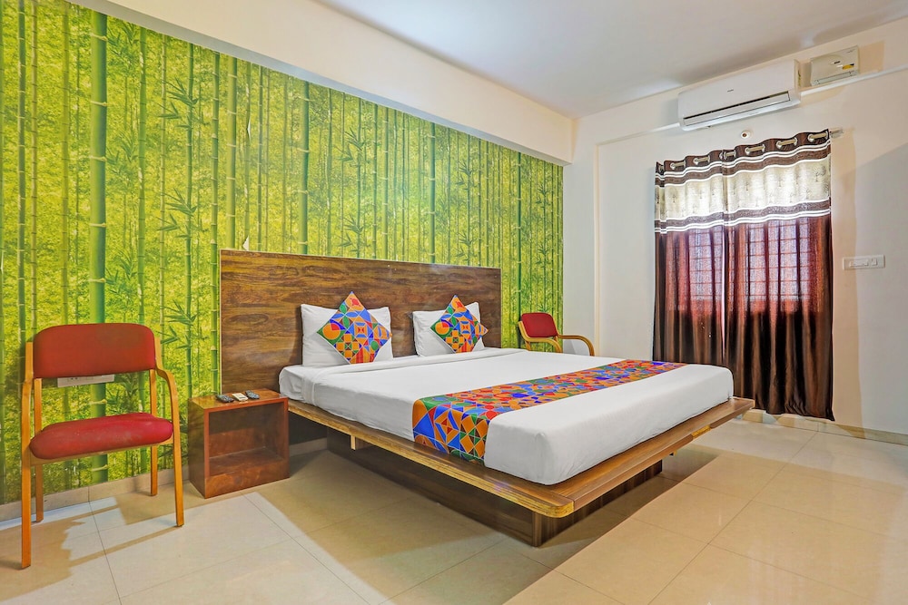 FabHotel Balaji Luxury - Near Jakkur Cross, Manyata Tech Park